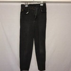 Women’s mom fit chic jeans